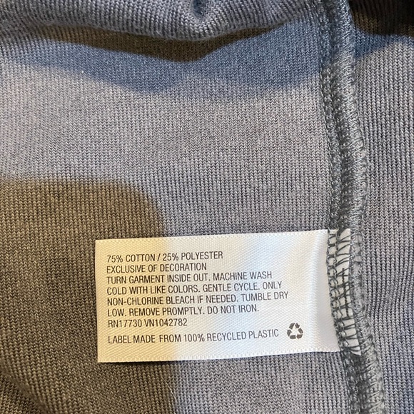 Sweatshirt - Picture 6 of 6